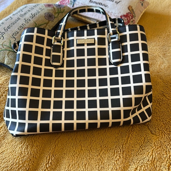 kate spade Handbags - Kate Spade black & white very clean